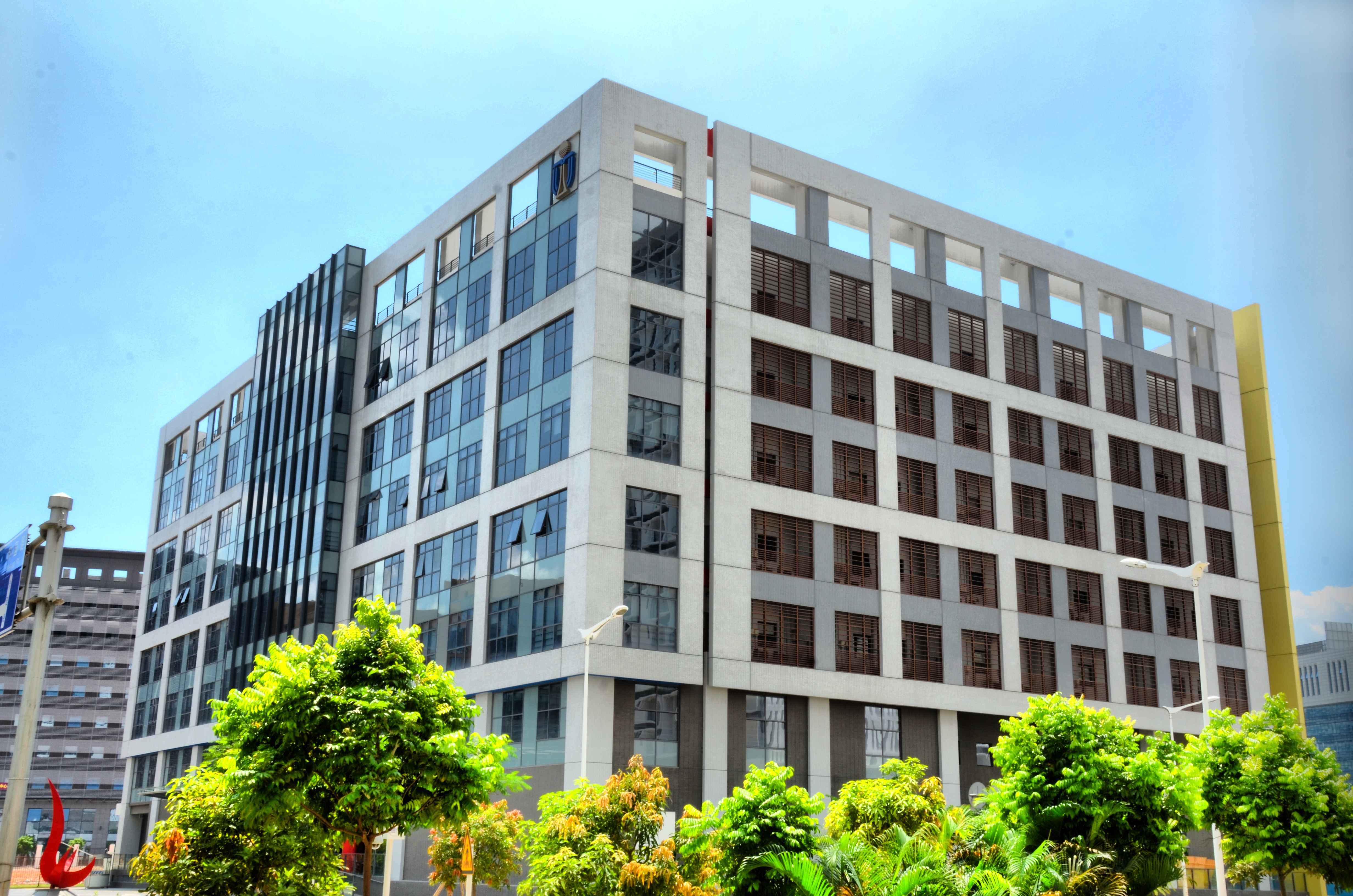 香港科技大學(xué)深圳產(chǎn)學(xué)研大樓_副本1.jpg